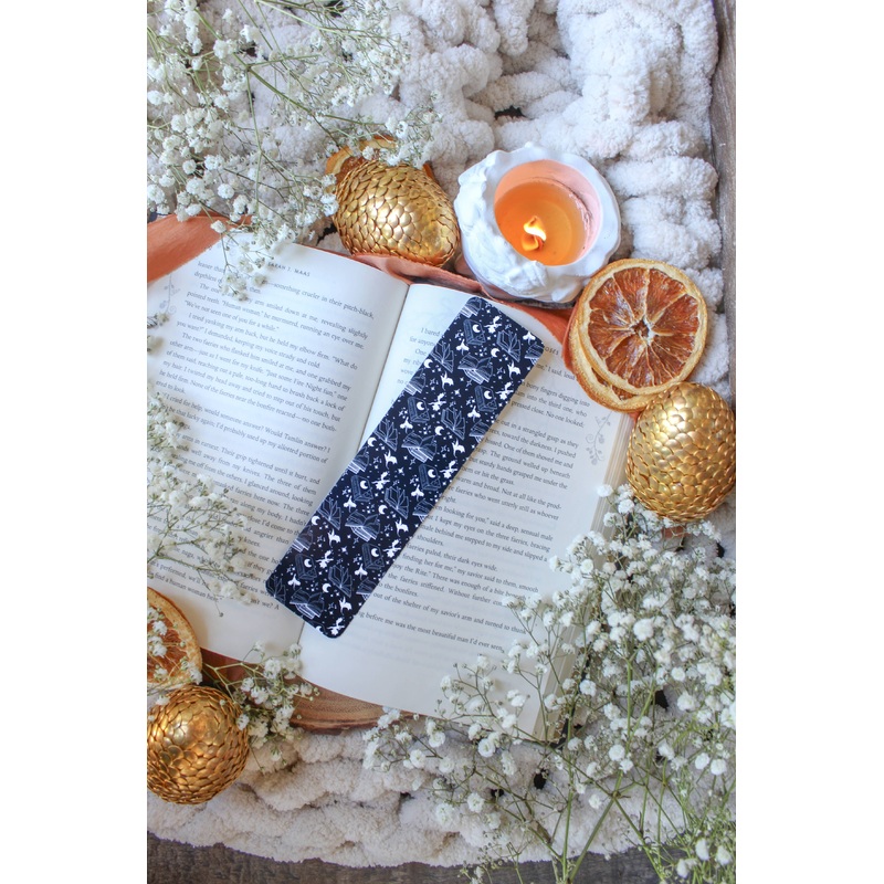 Meaggie Moos – Navy & White Book Dragon 2×8 Bookmark | Glossy