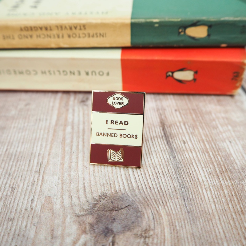 LiteraryEmporium – ‘I Read Banned Books’ Book Lover Enamel Pin Badge