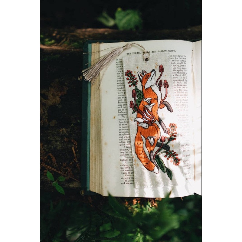 Fablewood Goods – Autumn Fox | Embroidered Linen Bookmark