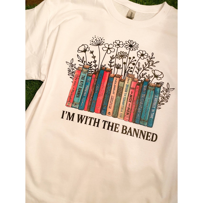 Large – I’m with the BANNED graphic tee