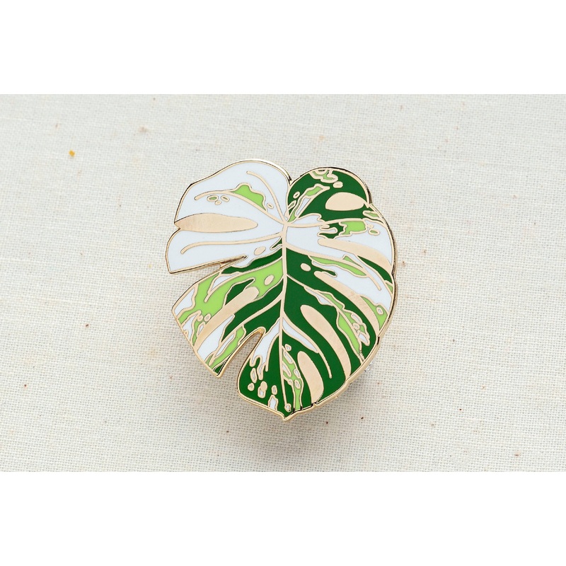 Wildship Studio – Monstera Albo Enamel Pin
