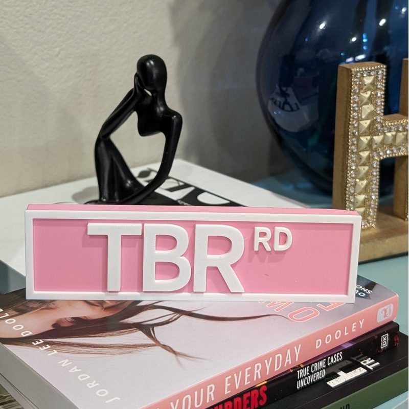Bookshelf Sign – TBR Rd – Pink