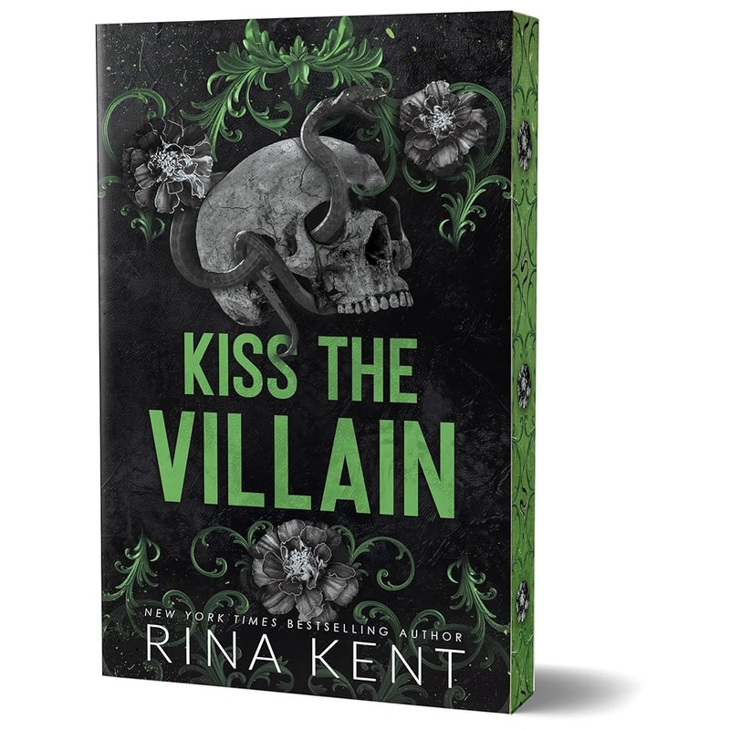 (08/26/25 PREORDER) Kiss the Villain (Deluxe Edition) (Kiss the Villain, 1)